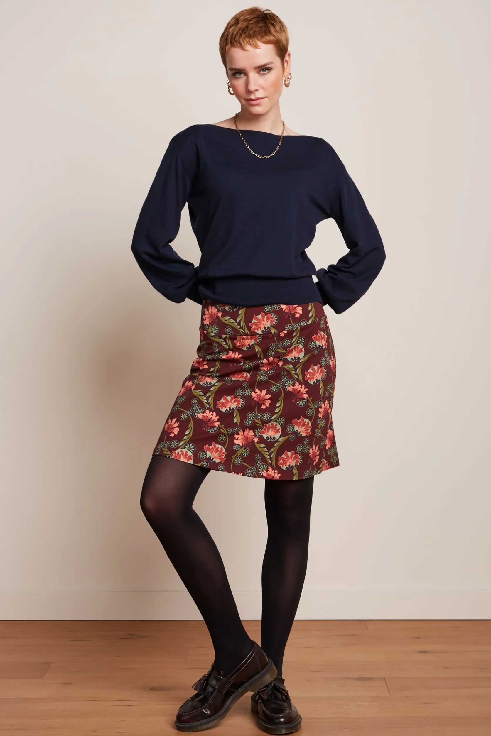 Border Skirt Shanty*King Louie Hot